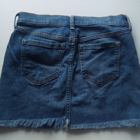 Old navy denim distressed Jean skirt - Picture 5 of 8